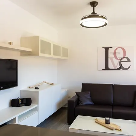 Casa Lucien - Newly Refurbished Apartment With Swimming Pool - Ideal For Couples Corralejo Exterior photo