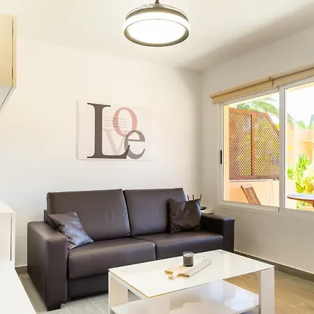 Casa Lucien - Newly Refurbished Apartment With Swimming Pool - Ideal For Couples Corralejo Exterior photo